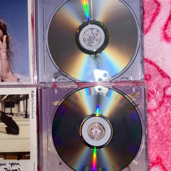 set of 1989 (tv) and 1989 (non taylors version) - Picture 5 of 9